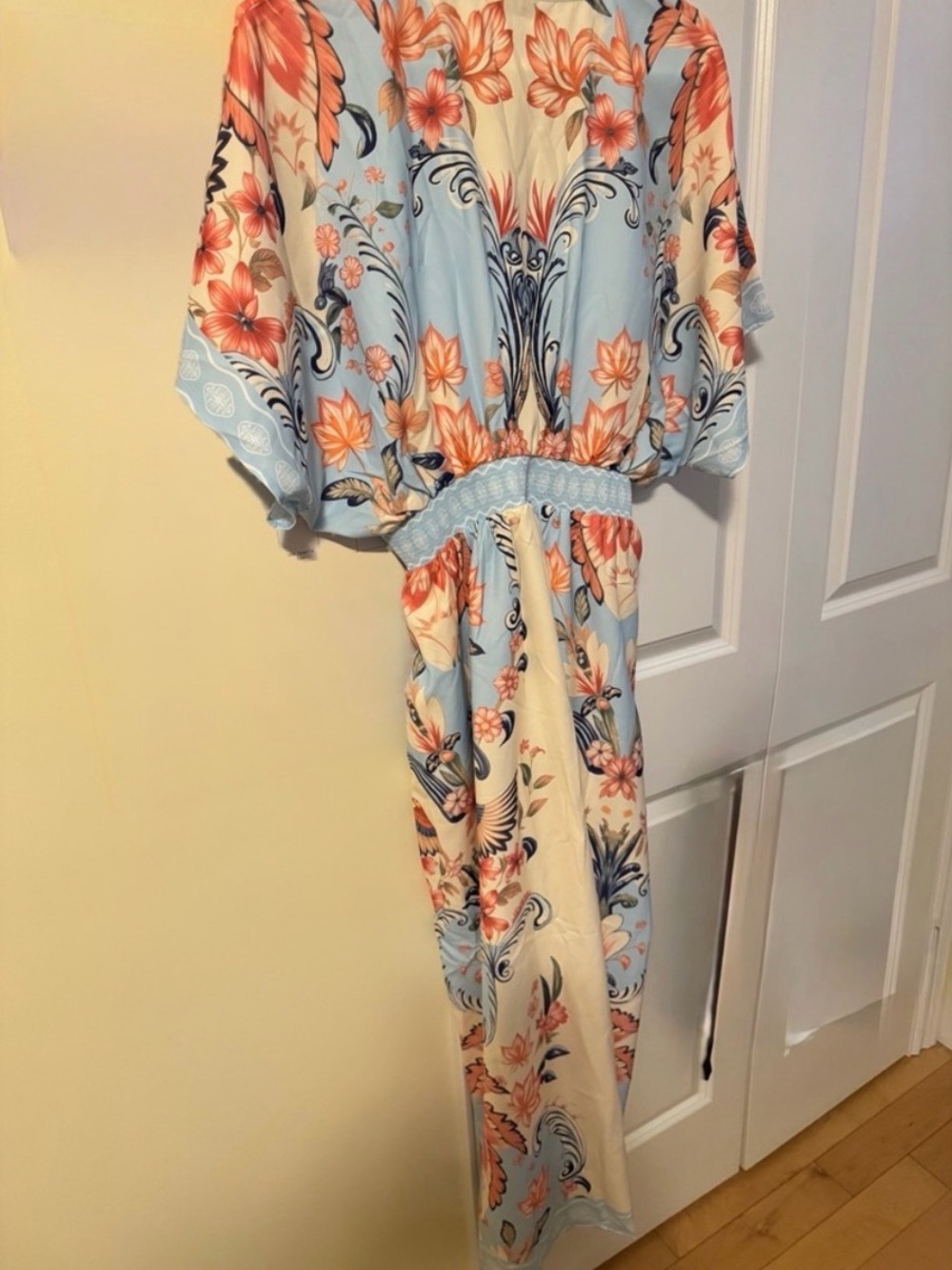 Cupshe Blue and Cream Floral V-Neck Maxi Dress - Picture 5 of 7